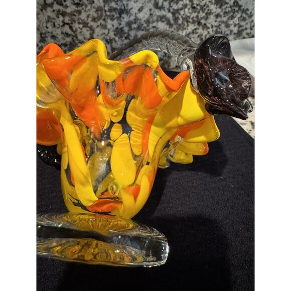 Vintage Bright Glass Mini Basket 6” height with Dark Brown Flowers on Handle - Picture 9 of 11